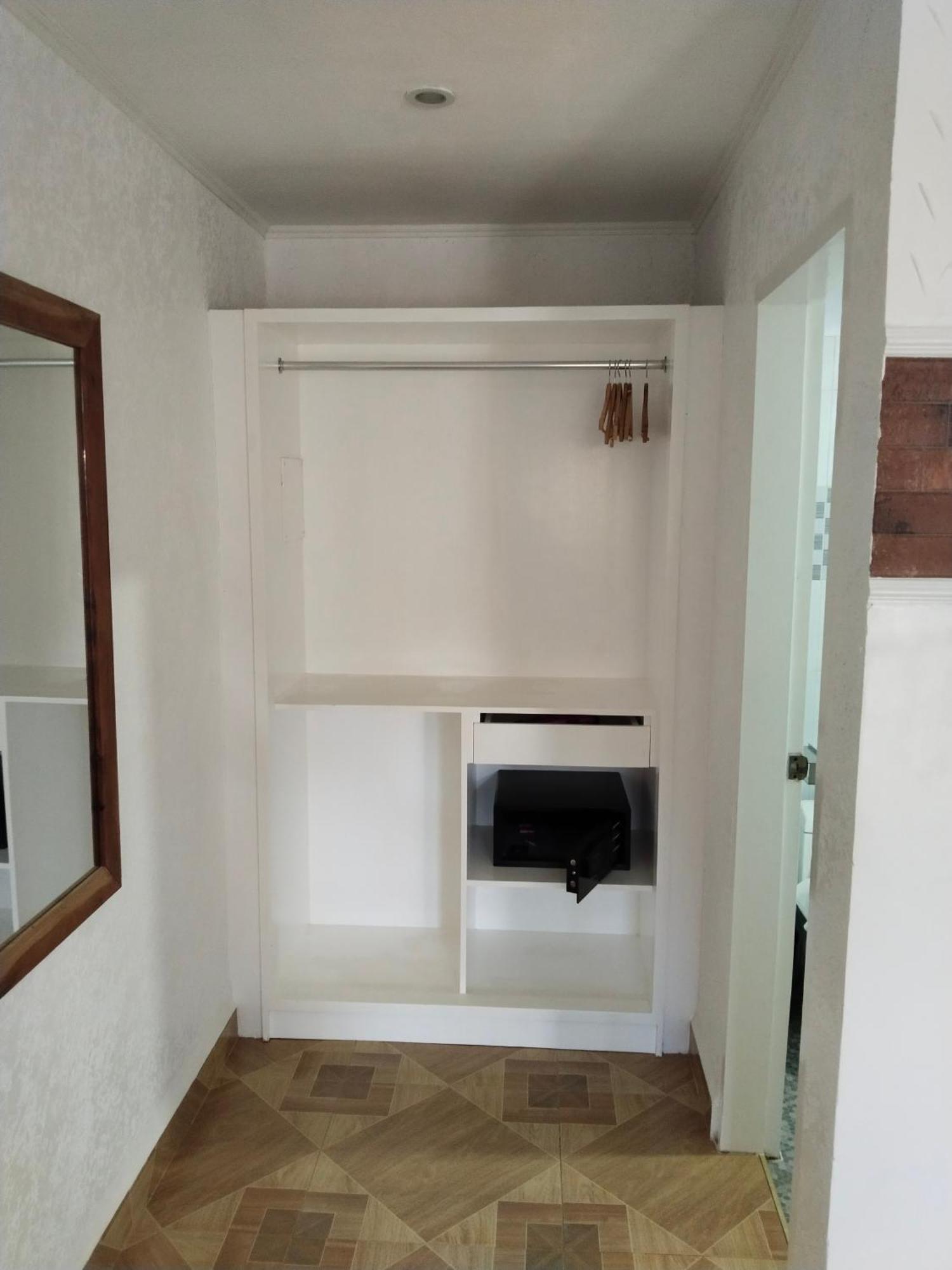Alona Garden Suites Panglao Bagian luar foto
